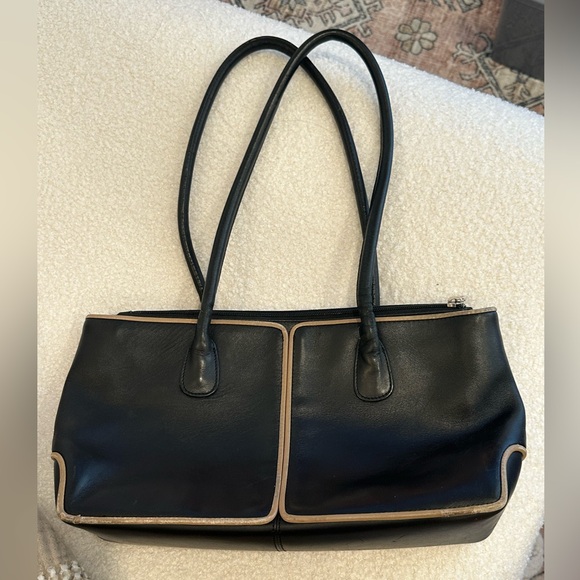 Danier Handbags - Danier Leather Shoulder Bag Vintage